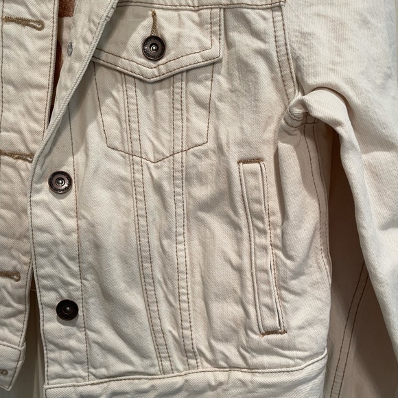 Toms Cropped Jean Jacket - Picture 2 of 6